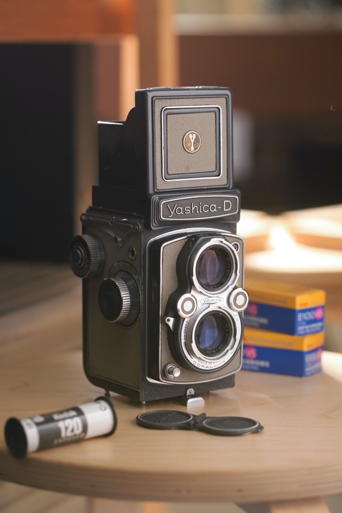 Yashica-D 二眼レフカメラ ヴィンテージ YASHICA-D ヤシカ 二眼レフ